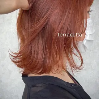 ミディアム カラー 小田 莉加子のヘアスタイル