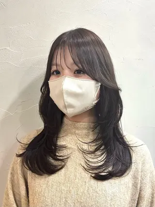 セミロング レイヤー/ハッシュカ ット/顔周り/フウカのヘアスタイル