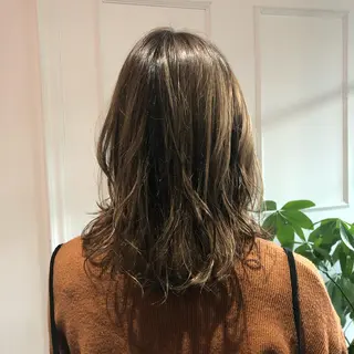 セミロング カラー 【ショート特化】 森本　祐太のヘアスタイル