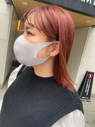 ミディアム デザインカラー/ボブ ブリーチカラー/ユリのヘアスタイル