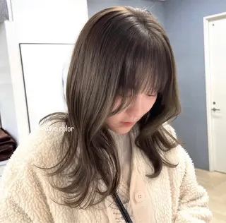 セミロング カラー パーマ ヘアアレンジ 前川 朋香のヘアスタイル