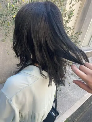 ミディアム カラー 赤み消し韓国ヘア レイヤー縮毛🤍渡邉のヘアスタイル