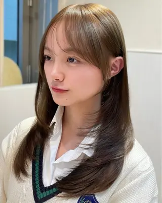 ロング 表参道小顔カット前髪 割れ改善クロスパーマのヘアスタイル