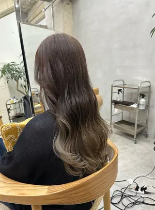 ロング カラー MUKU ひかるのヘアスタイル