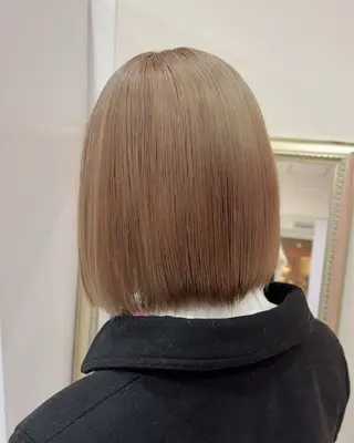 ミディアム ブリーチ⏳艶カラー Natsukiのヘアスタイル