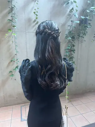 セミロング ヘアアレンジ 🎗️【ヘアセット 美眉】吉川玲🎗️のヘアスタイル