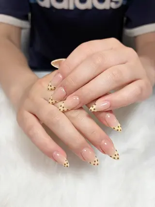 ネイル コン ネイルのネイルデザイン