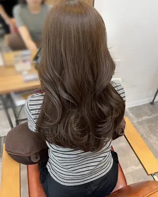 ロング 柏韓国ヘア 白石芽衣のヘアスタイル