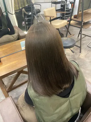 ミディアム カラー RONND メイのヘアスタイル