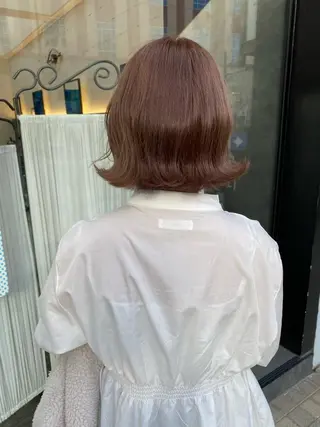 ショート カラー ヘアアレンジ 韓国🇰🇷レイヤー カットオリーブカラーのヘアスタイル