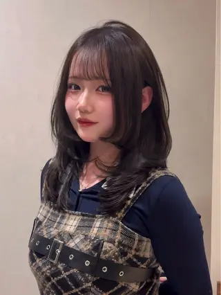 ミディアム カラー meby所属・🩵福岡ブリーチなし レイヤー/紫音🩵のヘアスタイル