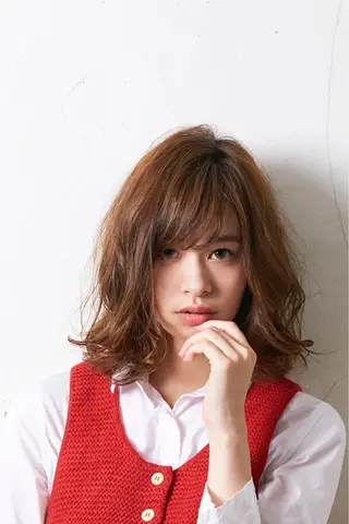 ミディアム 所渉/韓国レイヤー /ウルフカットのヘアスタイル