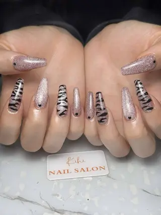 ネイル 💕鈴木ユリ パラジェル/オフ無料のネイルデザイン