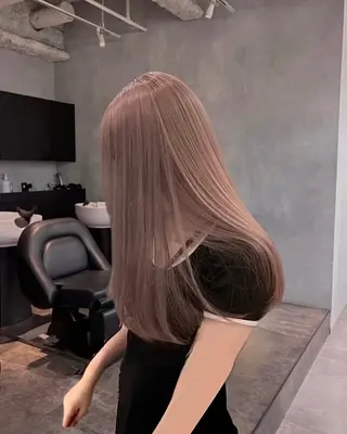 セミロング カラー 柔らかbeige モトキのヘアスタイル