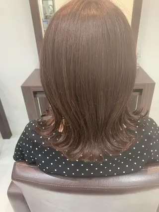 ミディアム カラー コシイ セイマのヘアスタイル