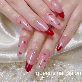 ネイル queensnail 🧸mikaのネイルデザイン