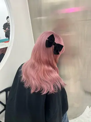 ロング カラー ❤︎ワンホンガーリー なハイトーンヘア❤︎のヘアスタイル