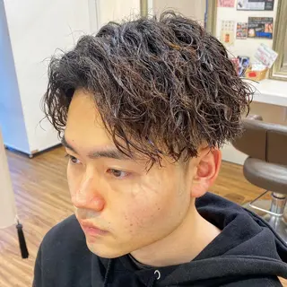 メンズ 🟦メンズパーマ🟦 横浜駅｜小上馬淳司のヘアスタイル