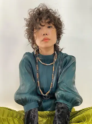 ミディアム KOOKI スティードトーキョーのヘアスタイル