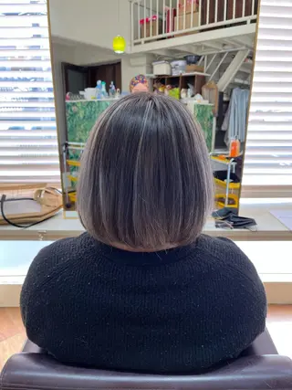 カラー 嘉手納美容室 ルアナエヴァのヘアスタイル