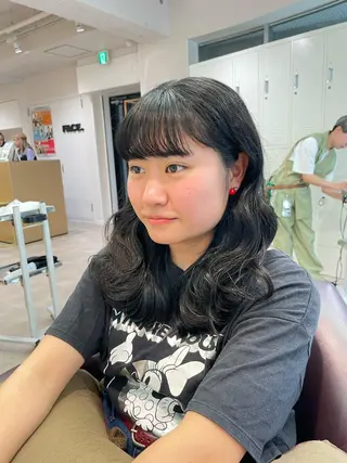 ミディアム 松永 梨央のヘアスタイル