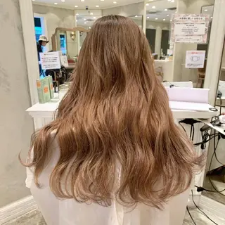 ロング カラー SAKINO. ベージュカラーのヘアスタイル