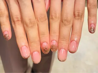 ネイル biene 鴨下愛美のネイルデザイン