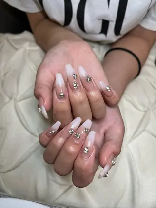 ネイル nail.salon .Reversalのネイルデザイン
