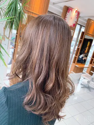 セミロング カラー 白髪ぼかしハイライト 柳川拓哉のヘアスタイル