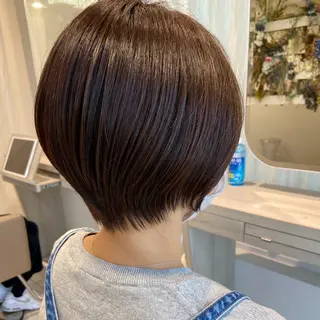 ショート ハッシュカット 暖色カラー/伊藤菜月のヘアスタイル