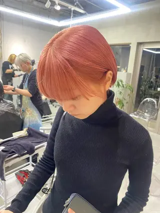 ショート カラー 前橋 姫奈のヘアスタイル