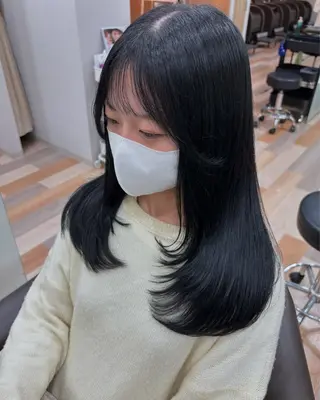 セミロング 韓国/顔周りカット /キム チョウヒのヘアスタイル