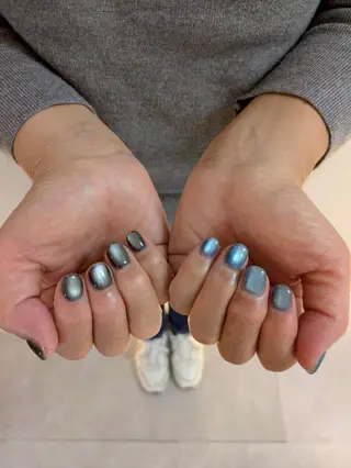 ネイル Trinity ネイリストスタッフのネイルデザイン