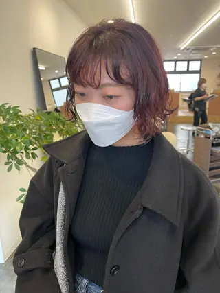 ショート カラー パーマ 💓パーマ，💗 レイヤーカットのヘアスタイル