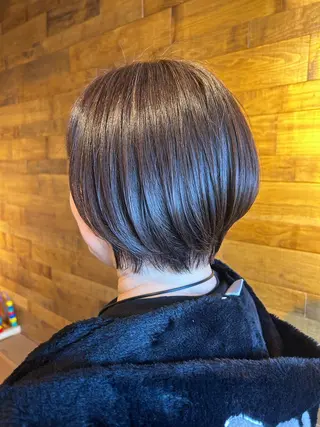 ショート bros.THE HAIR所属・居垣 唯のヘアスタイル