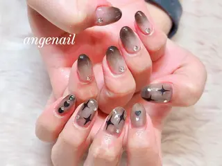 ネイル オーナーネイリスト MAKIのネイルデザイン