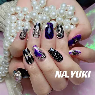 ネイル 🦋 Queenieのネイルデザイン