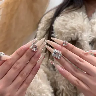 ネイル Luna Gladeのネイルデザイン