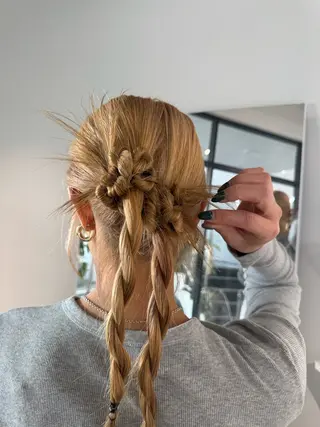 ロング ヘアアレンジ ご予約は2月まで！ maho‪🐈🎀のヘアスタイル