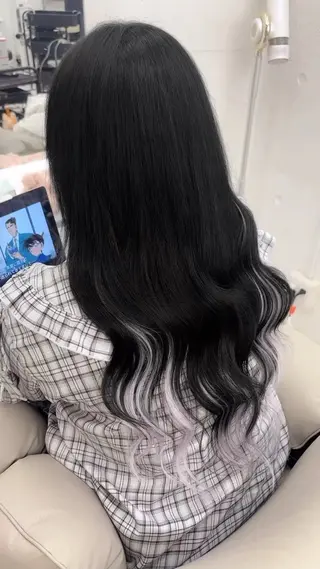 ロング カラー 🎀RAKU/栄 Roverのヘアスタイル