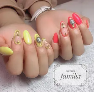 ネイル -nailroom- familiaのネイルデザイン