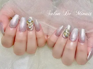 ネイル Momo 🤍のネイルデザイン