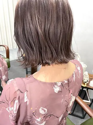 ショート カラー レイヤーカット/透明 感カラー🩵中村友美のヘアスタイル