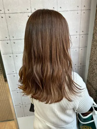 ロング カラー 中井 茅佳のヘアスタイル