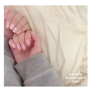 ミディアム ネイル 👑enen style👑のネイルデザイン