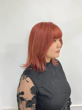 ミディアム カラー エクステ ハイトーン 💭黒崎ハルカのヘアスタイル