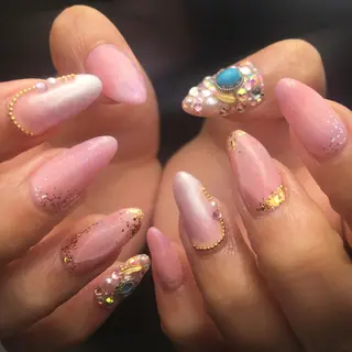 ネイル NAILSALON RandU...のネイルデザイン