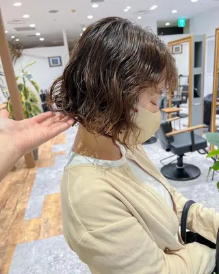 ショート パーマ marble by KENJEのヘアスタイル