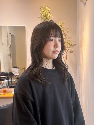 セミロング カラー ナチュラル大人っぽい スタイル　MAORIのヘアスタイル