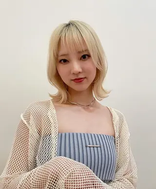 ミディアム カラー ブリーチ/韓国 💫ひなた💫のヘアスタイル